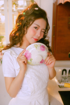 明星专题：艾丝特·盖蒂